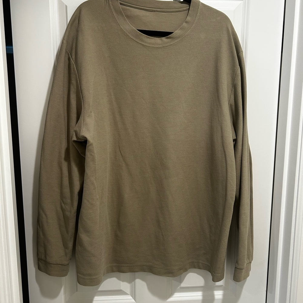 lululemon athletica Olive Long Sleeve Tee
